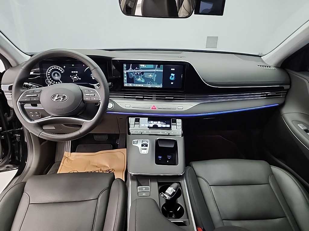 HYUNDAI Grandeur - Vista 7