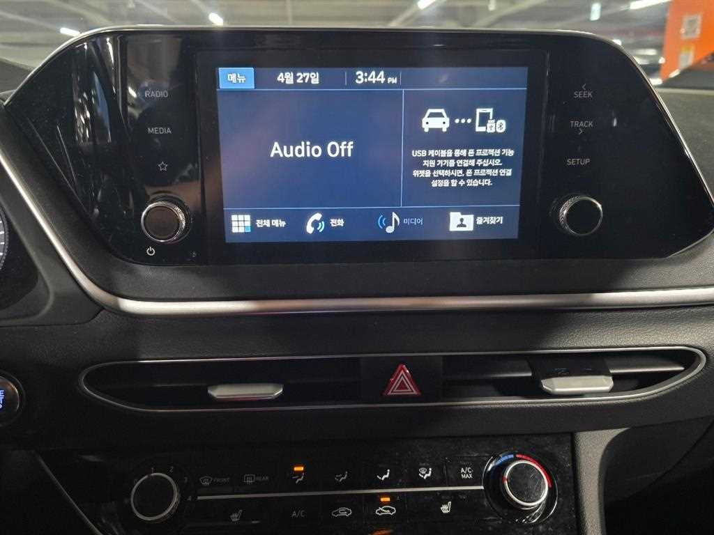 HYUNDAI Sonata - Vista 9