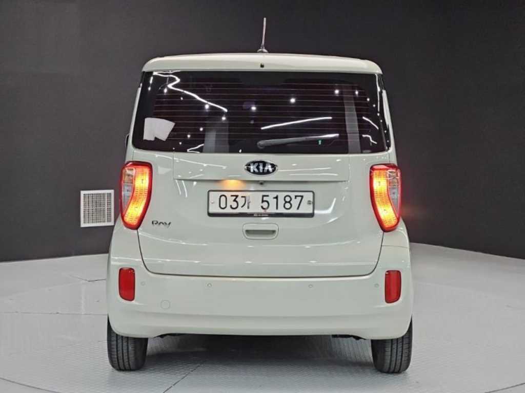 KIA Ray - Vista 4