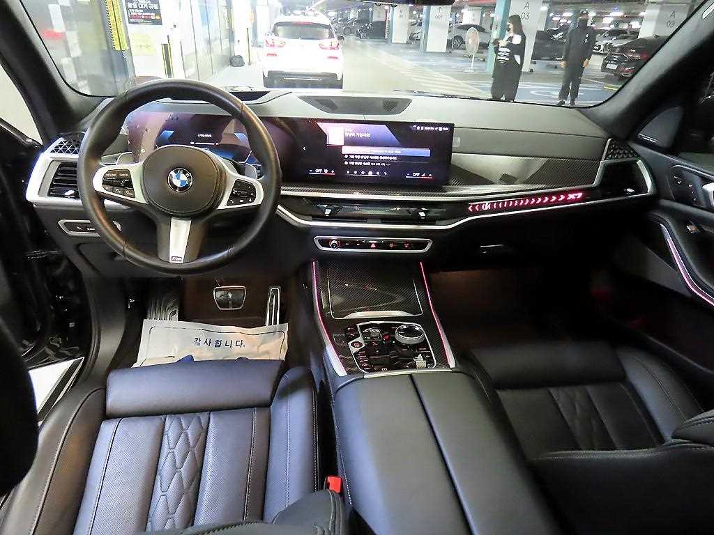 BMW X7 - Vista 10