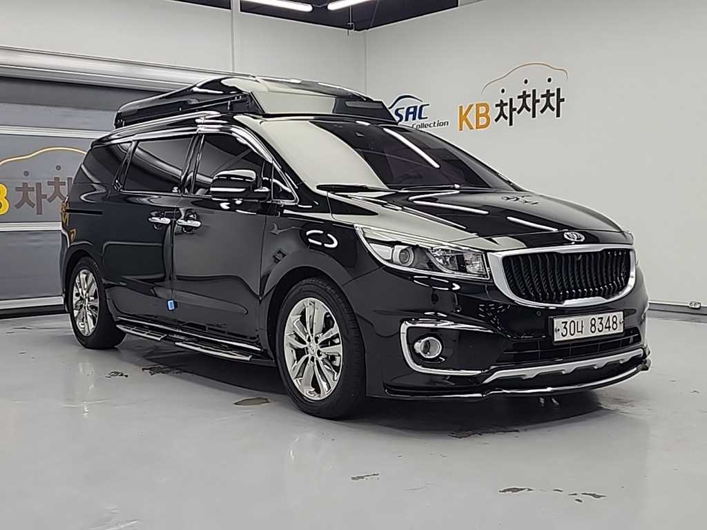 KIA Carnival - Vista 4
