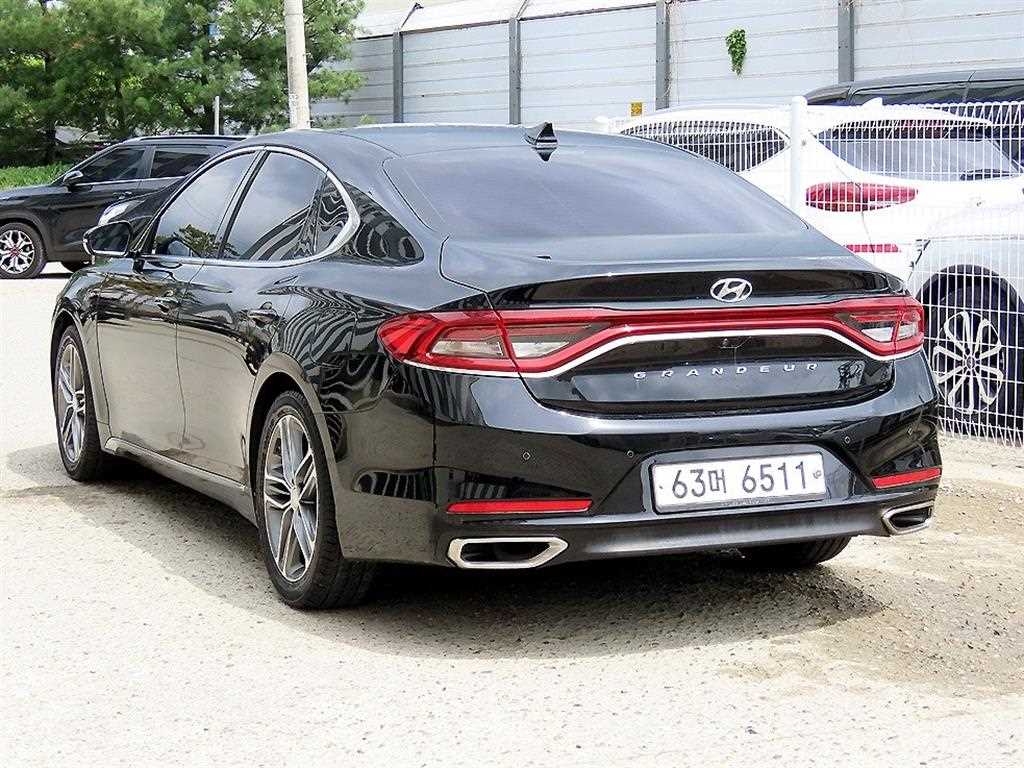 HYUNDAI Grandeur - Vista 3
