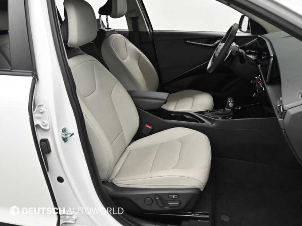 KIA Niro - Vista 10