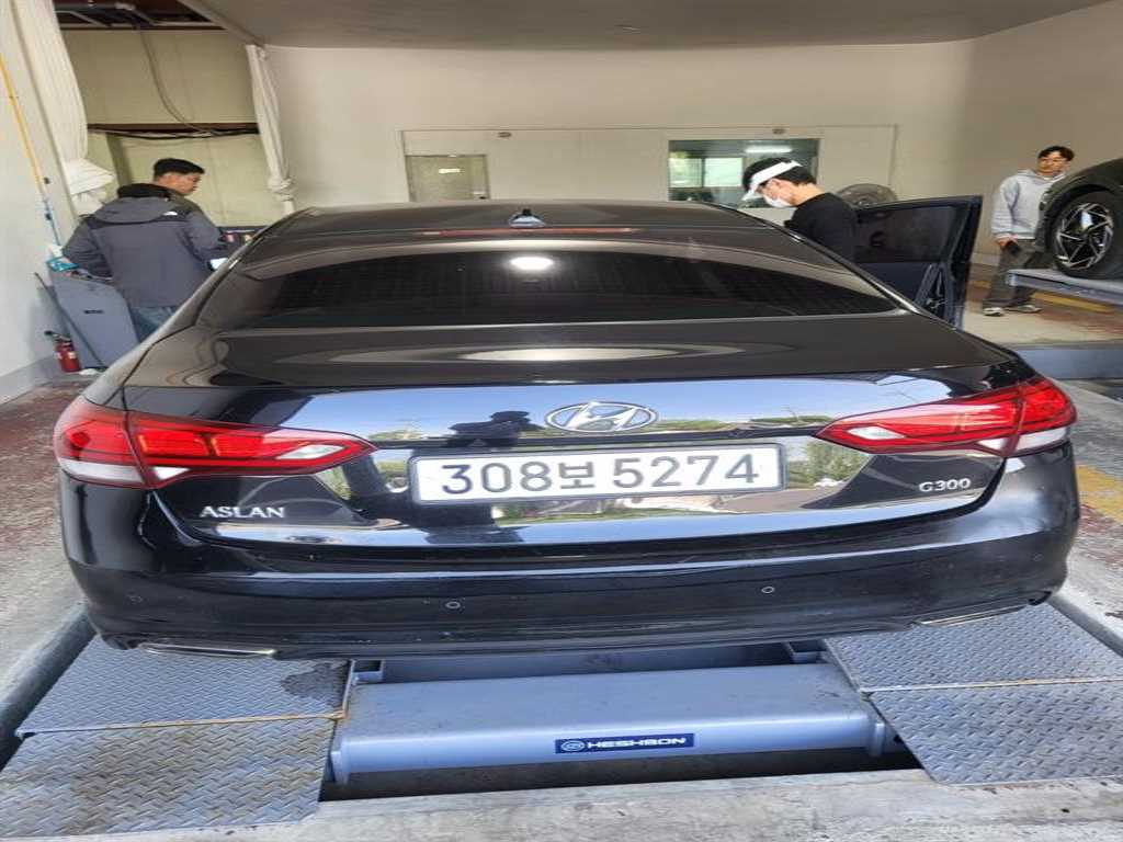HYUNDAI Aslan - Vista 3