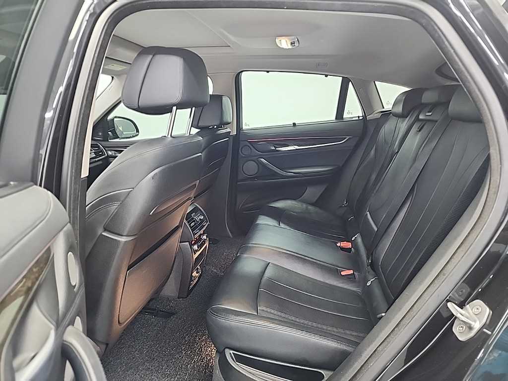 BMW X6 - Vista 12