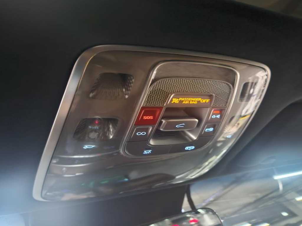 Genesis GV70 - Vista 12