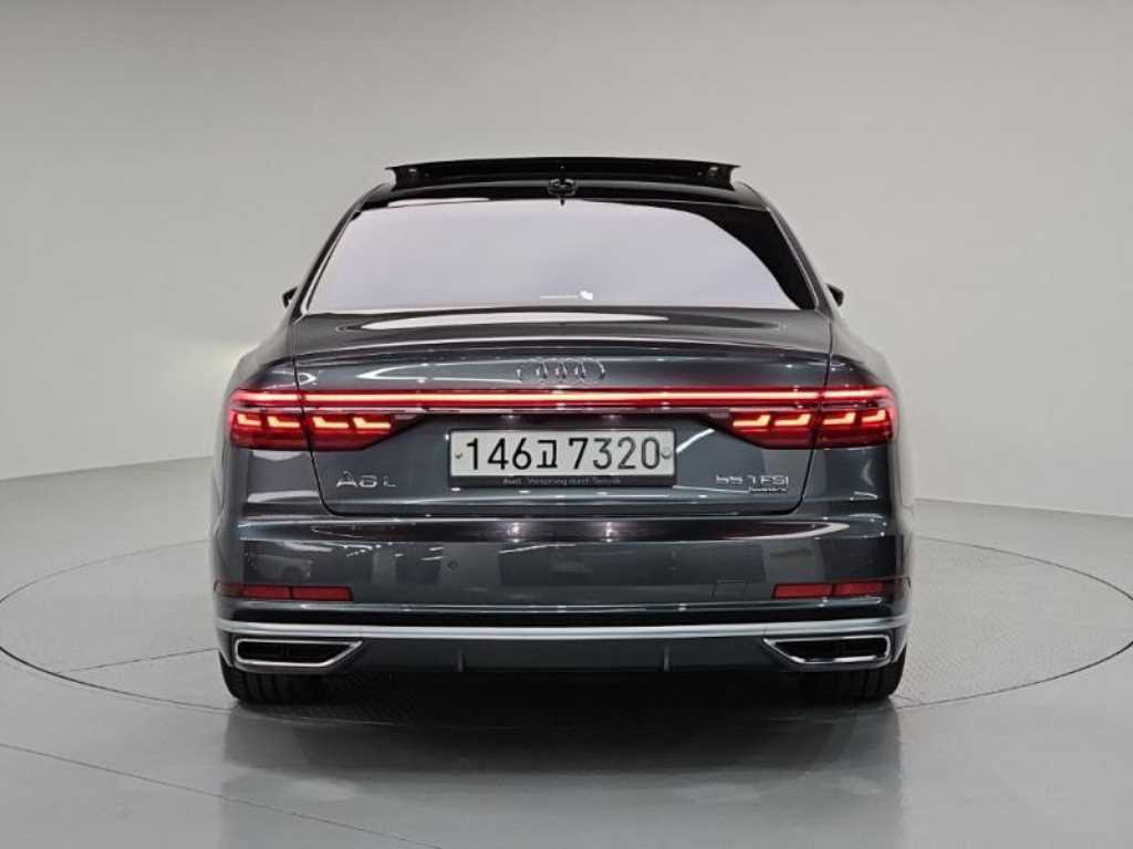 Audi A8 - Vista 4