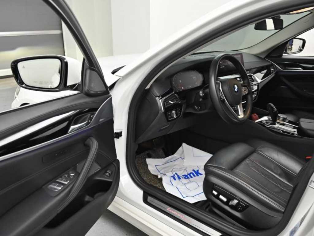 BMW 5 Series - Vista 11