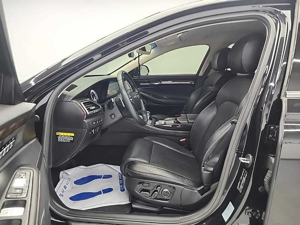 Genesis G90 - Vista 11