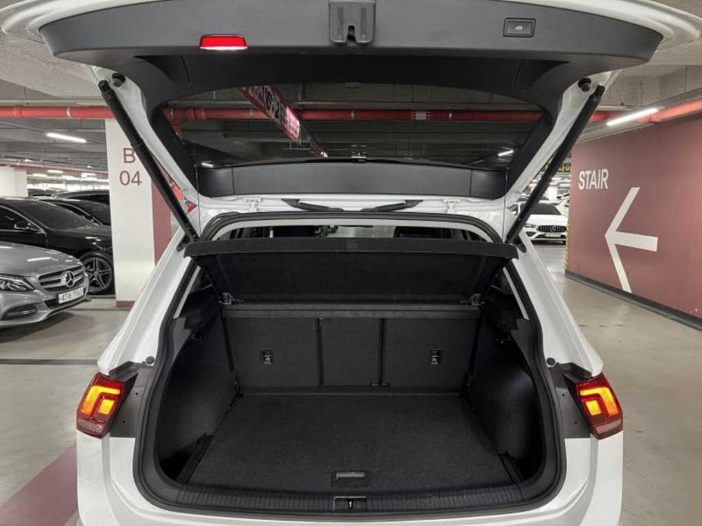 Volkswagen Tiguan - Vista 8