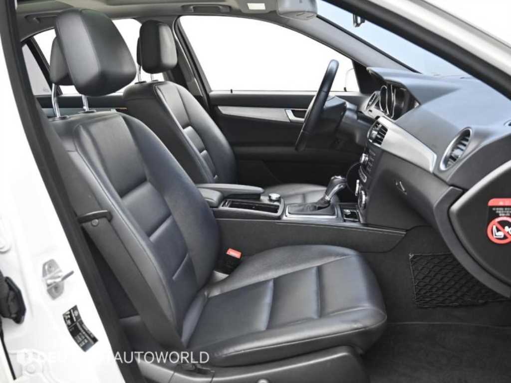Mercedes Benz C Class - Vista 10