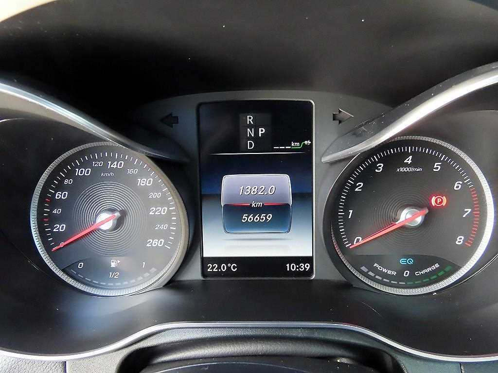 Mercedes Benz GLC Class - Vista 9