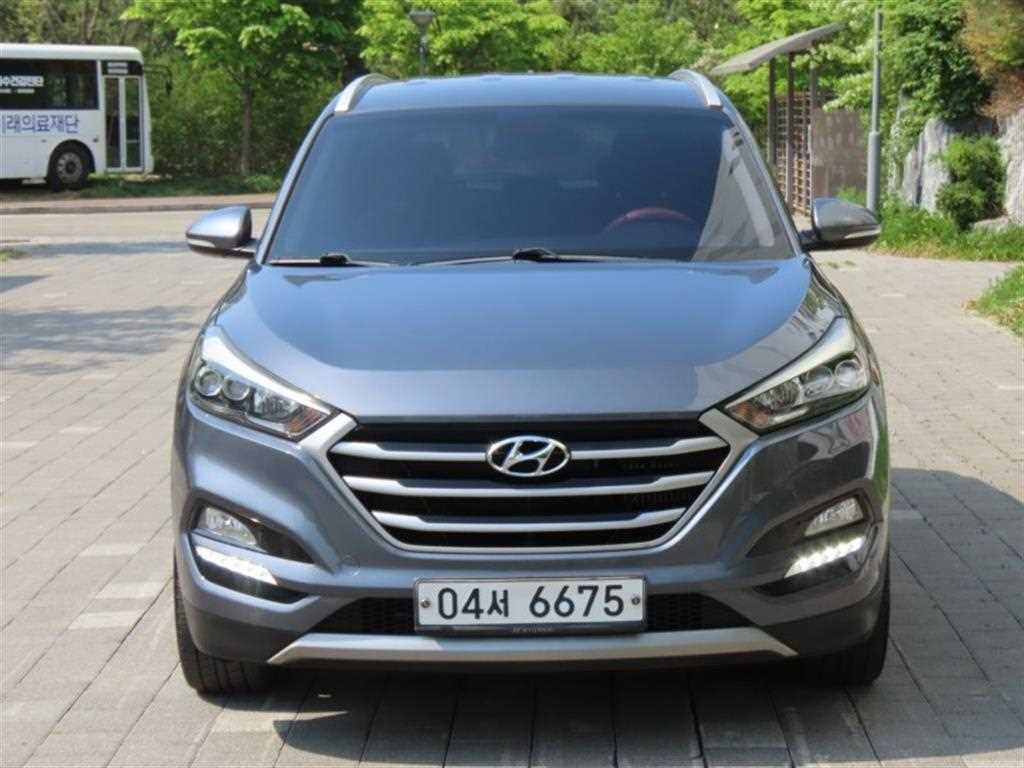 HYUNDAI Tucson 2017 Gris - Importación desde Corea - HF Imports Iquique - Foto 1