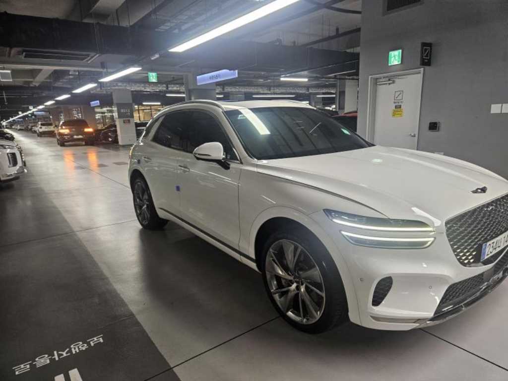 Genesis GV70 - Vista 4
