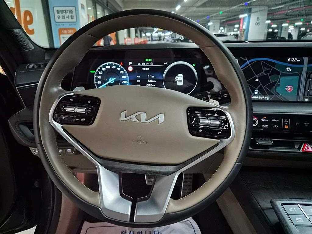 KIA K8 - Vista 8
