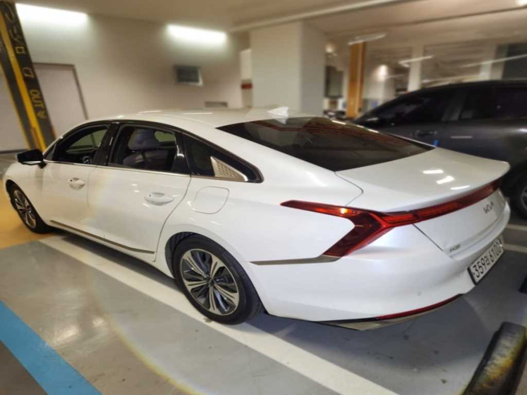 KIA K8 - Vista 3