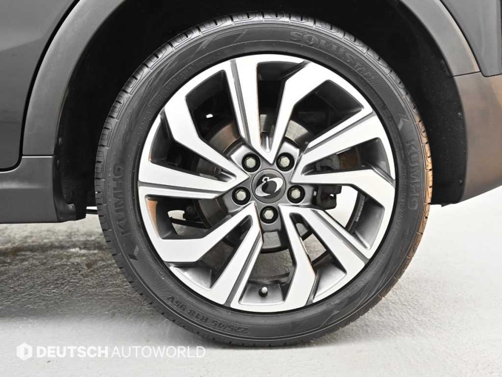 Ssangyong Tivoli - Vista 5