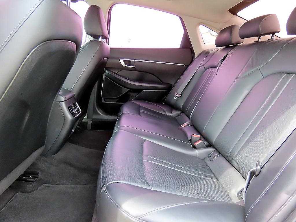 HYUNDAI Sonata - Vista 6