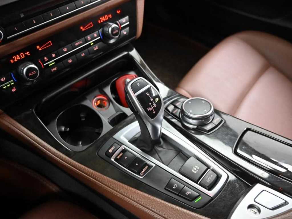 BMW 5 Series - Vista 8