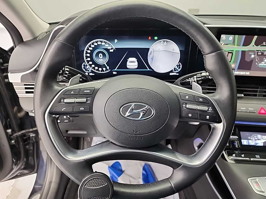 HYUNDAI Grandeur - Vista 9