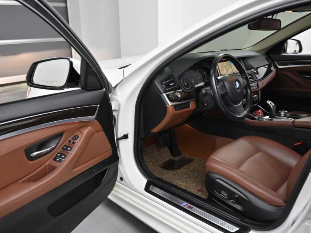 BMW 5 Series - Vista 10
