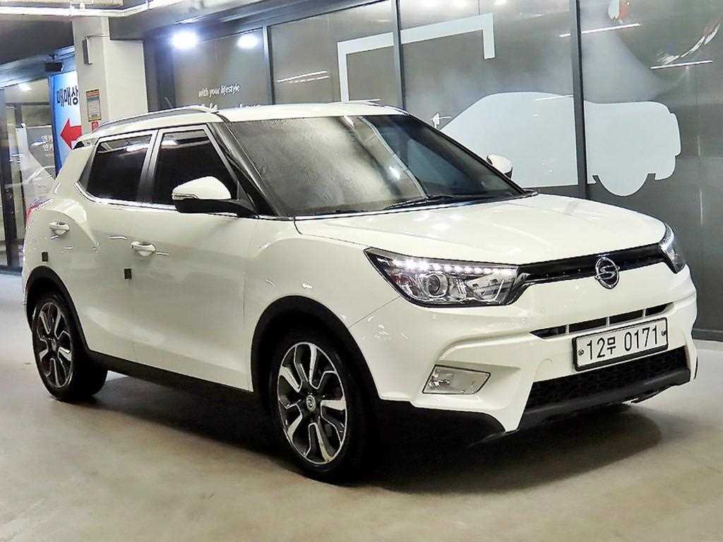 Ssangyong Tivoli 2016 Blanco - Importación desde Corea - HF Imports Iquique - Foto 1