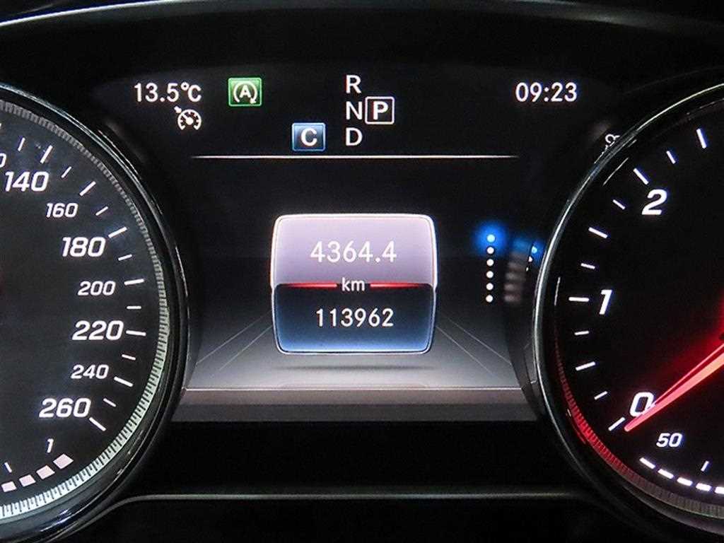 Mercedes Benz E class - Vista 9