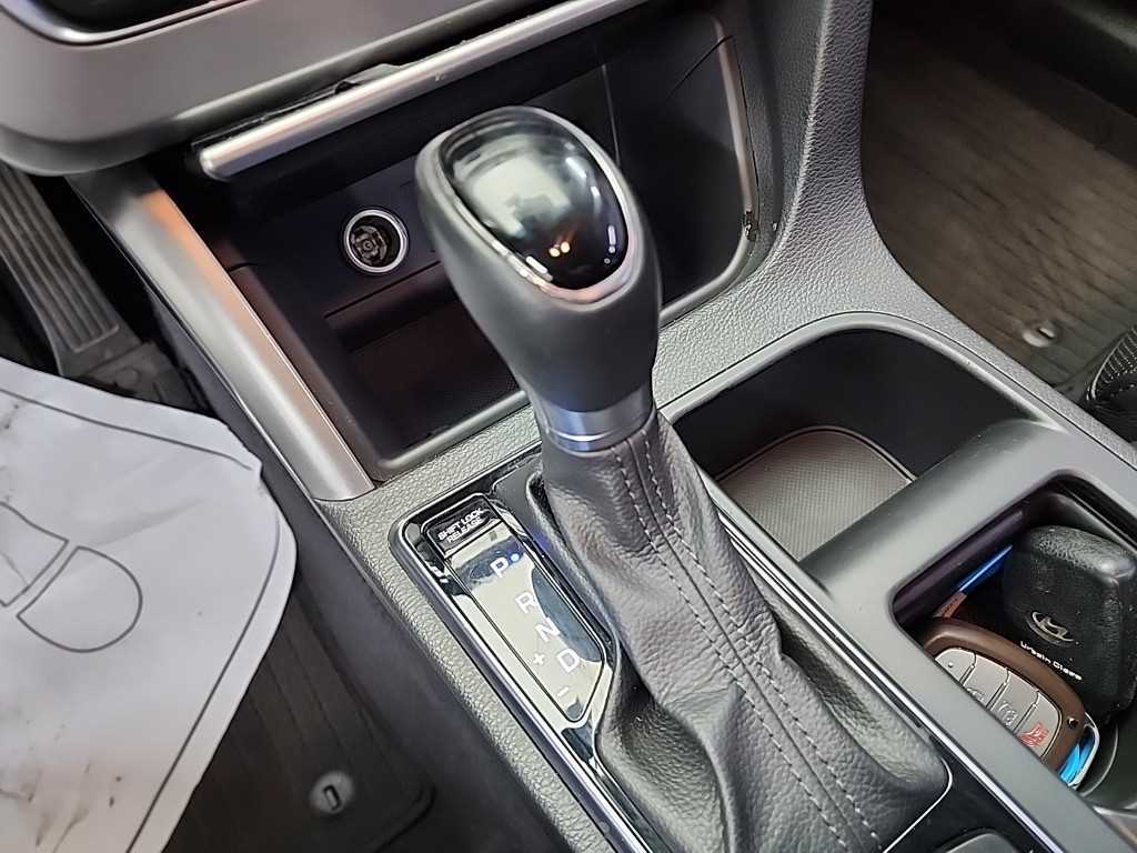 HYUNDAI Sonata - Vista 8