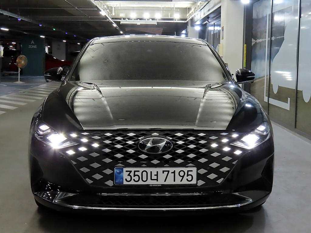 HYUNDAI Grandeur - Vista 2