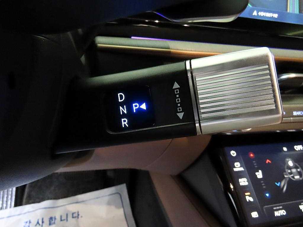 HYUNDAI Grandeur - Vista 12