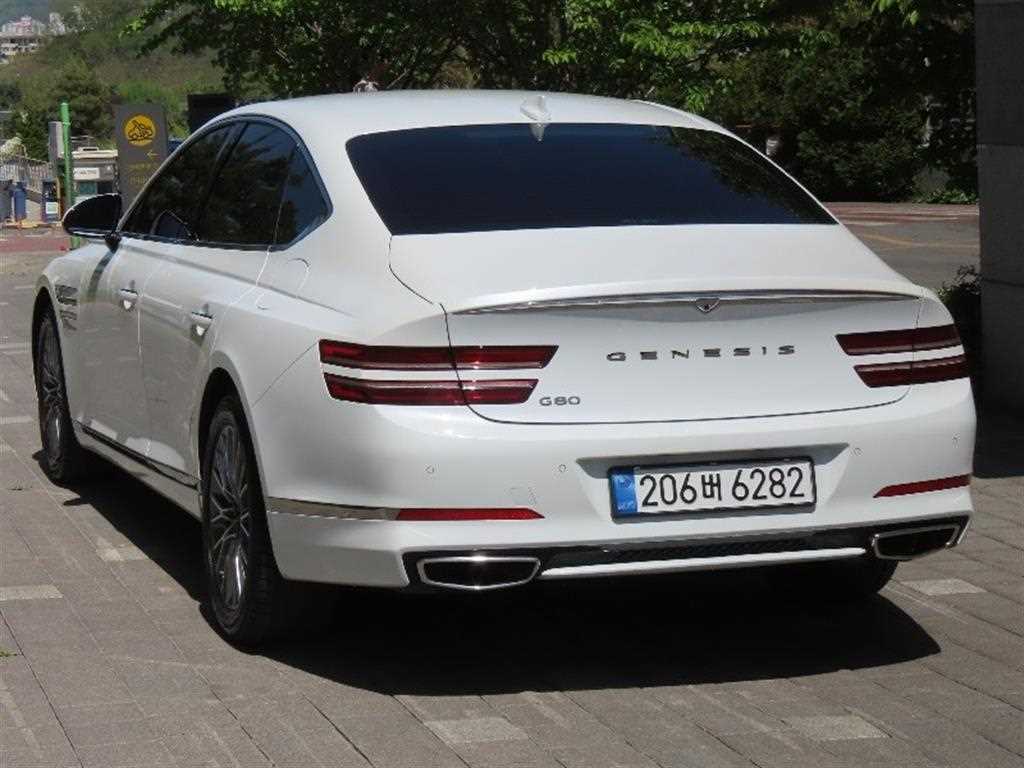 Genesis G80 - Vista 4