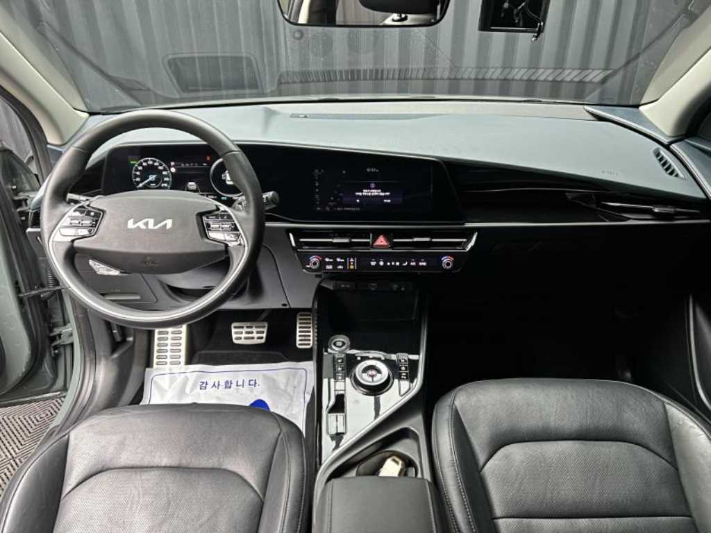 KIA Niro - Vista 8