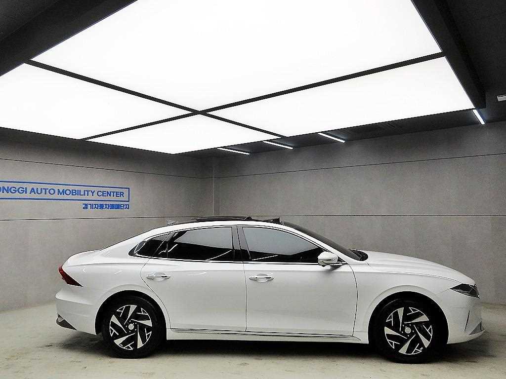 HYUNDAI Grandeur - Vista 2
