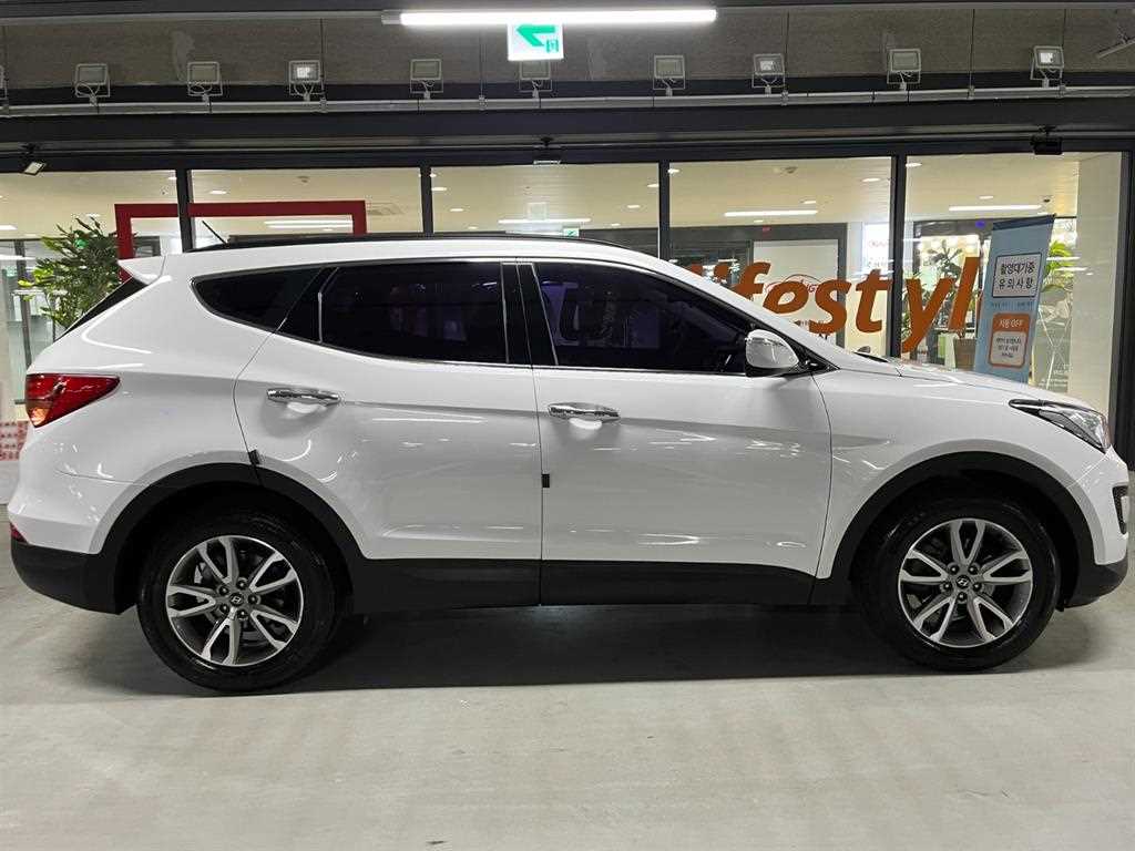 HYUNDAI Santa Fe - Vista 3