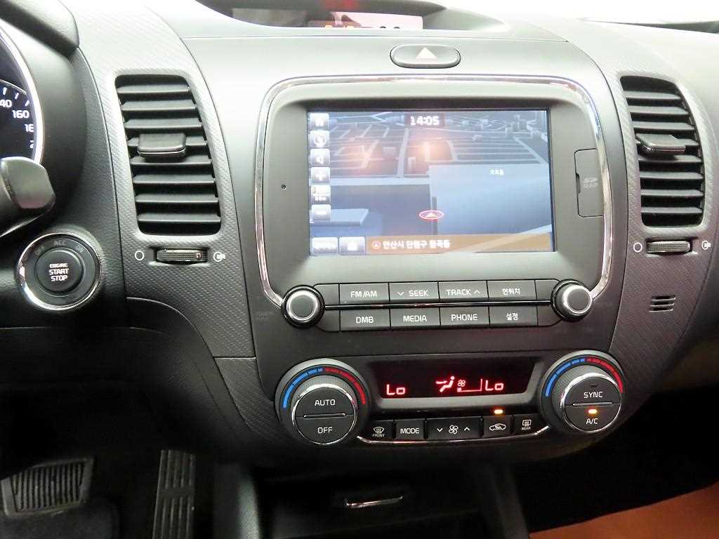 KIA K3 - Vista 10