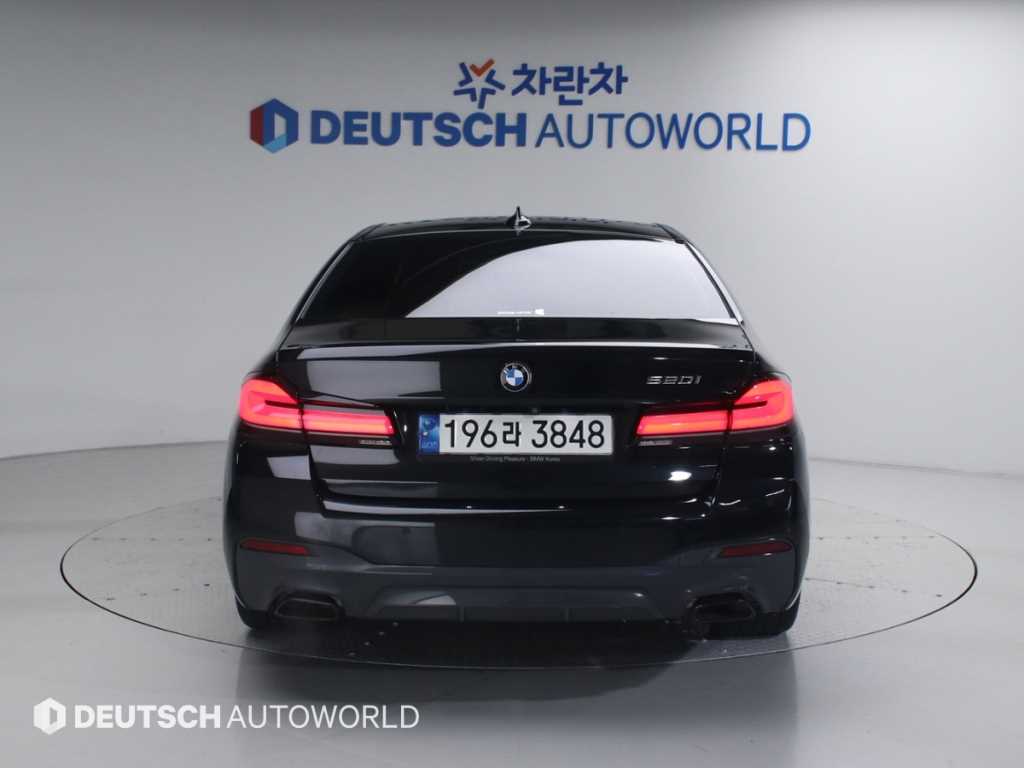 BMW 5 Series - Vista 4