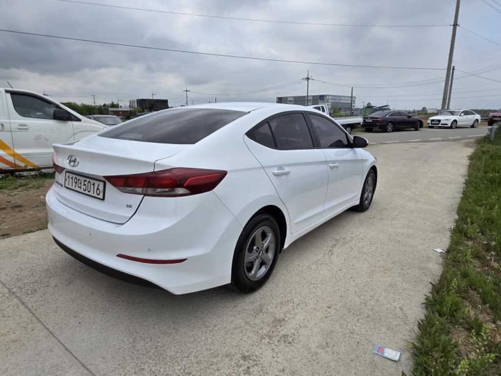 HYUNDAI Avante 2018 - Importación desde Corea - HF Imports Iquique - Foto 18