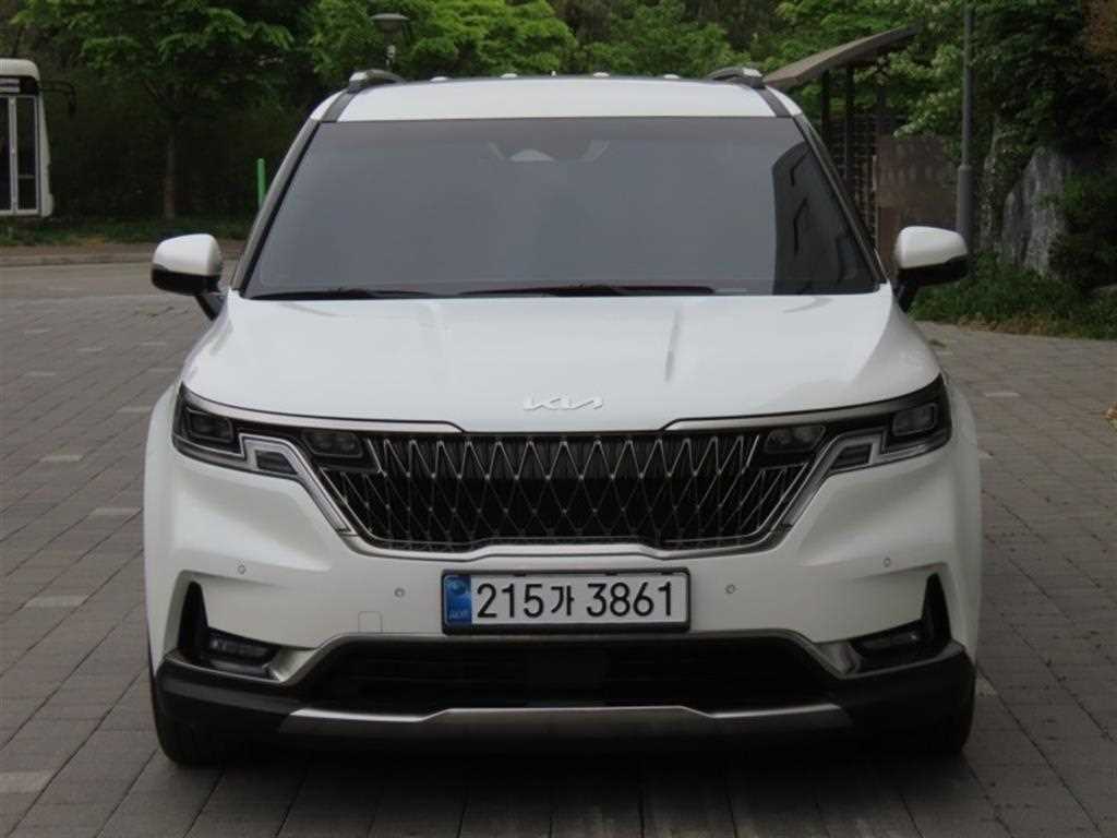 KIA Carnival 2023 Blanco - Importación desde Corea - HF Imports Iquique - Foto 1