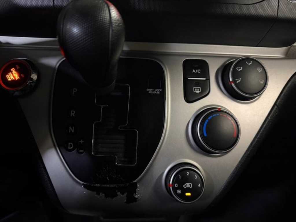 KIA Ray - Vista 10