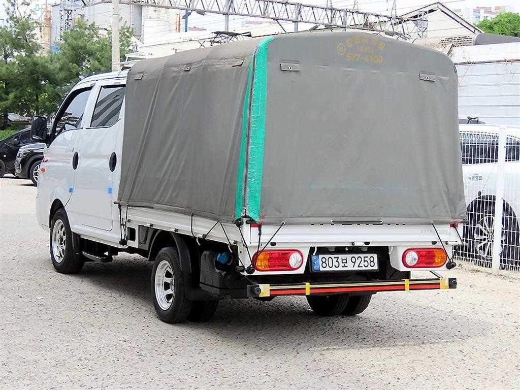 Small Truck Cargo (small) - Vista 3