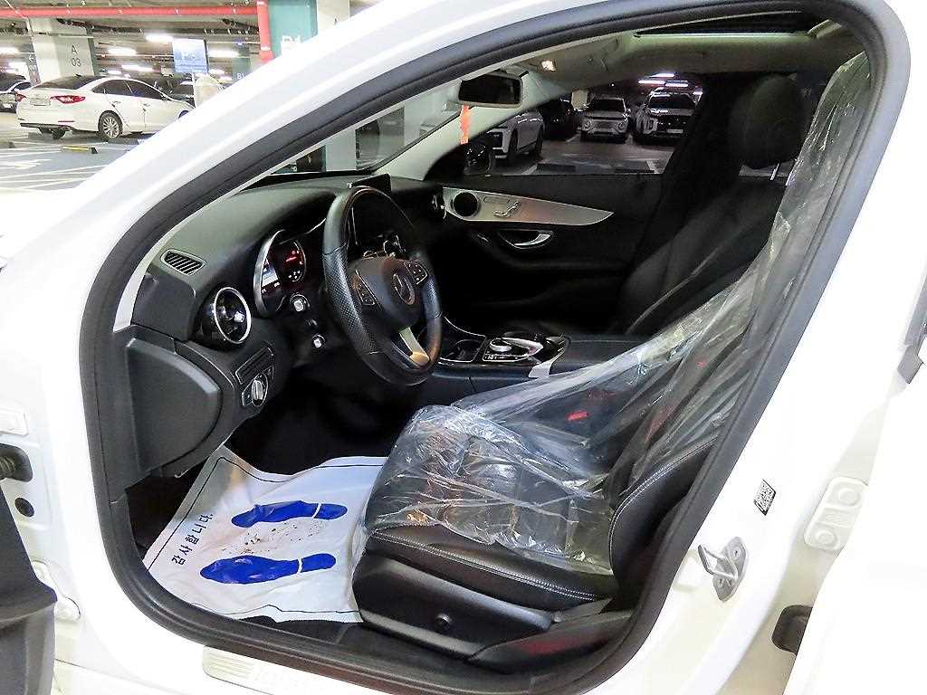 Mercedes Benz C Class - Vista 6