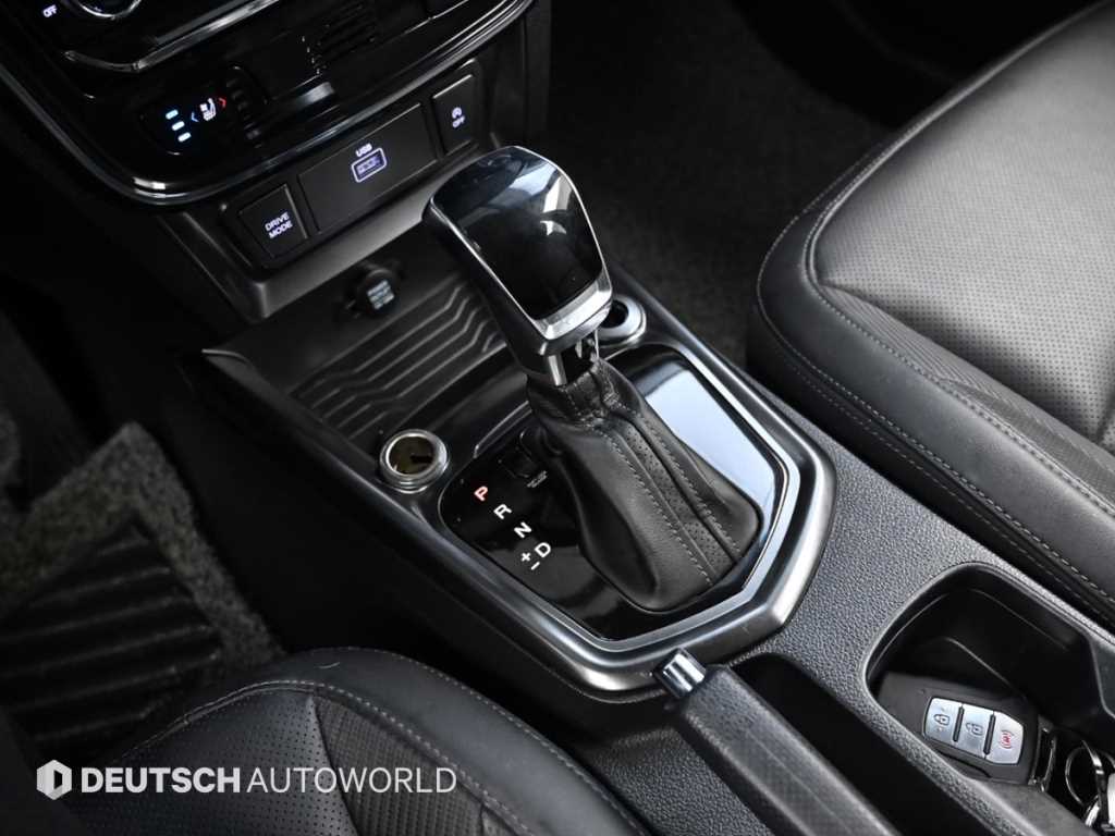 Ssangyong Tivoli - Vista 9