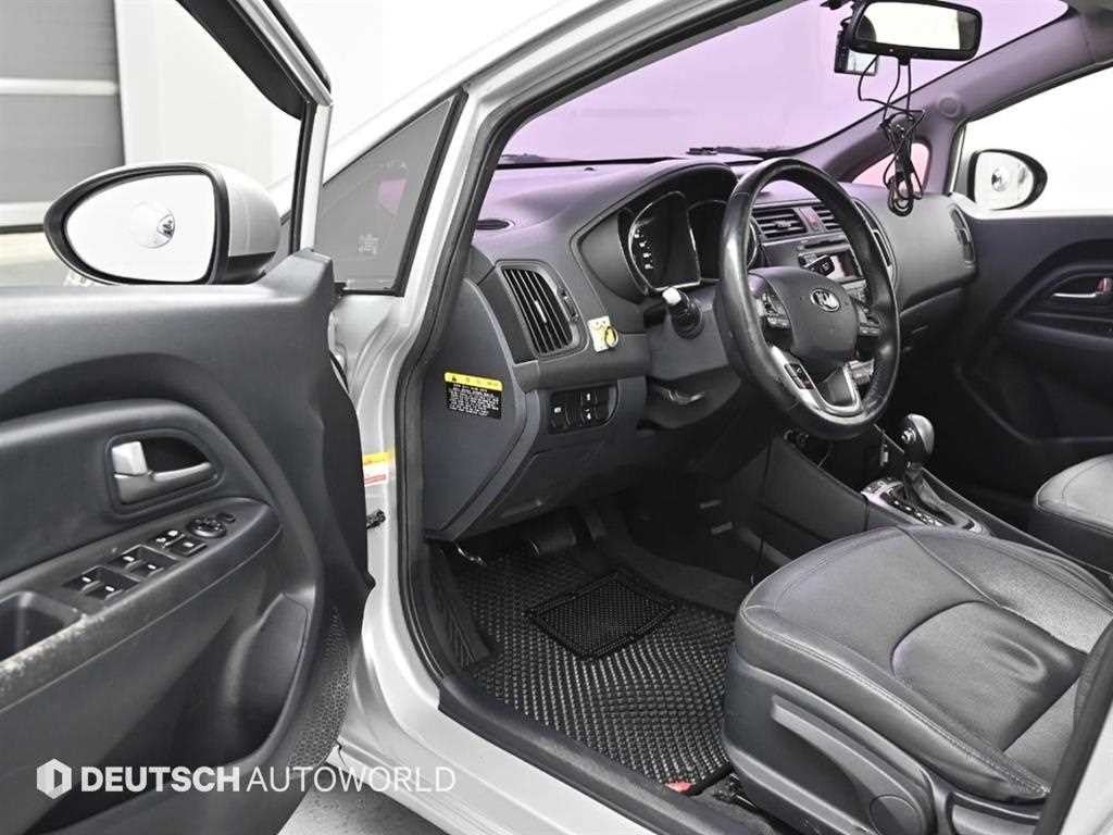 KIA Pride - Vista 11
