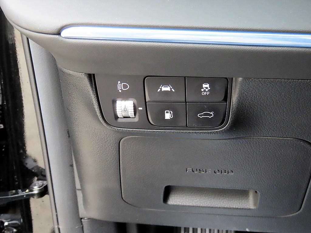 HYUNDAI Grandeur - Vista 12