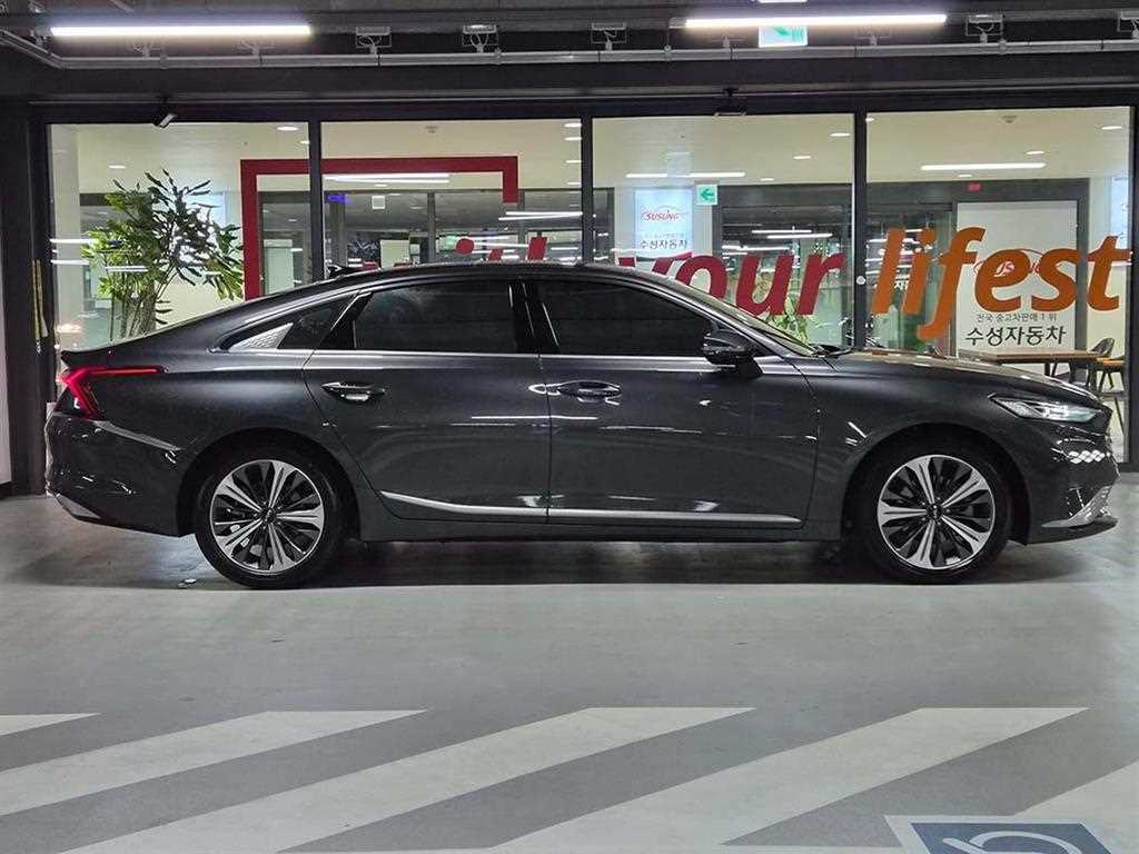 KIA K8 - Vista 3