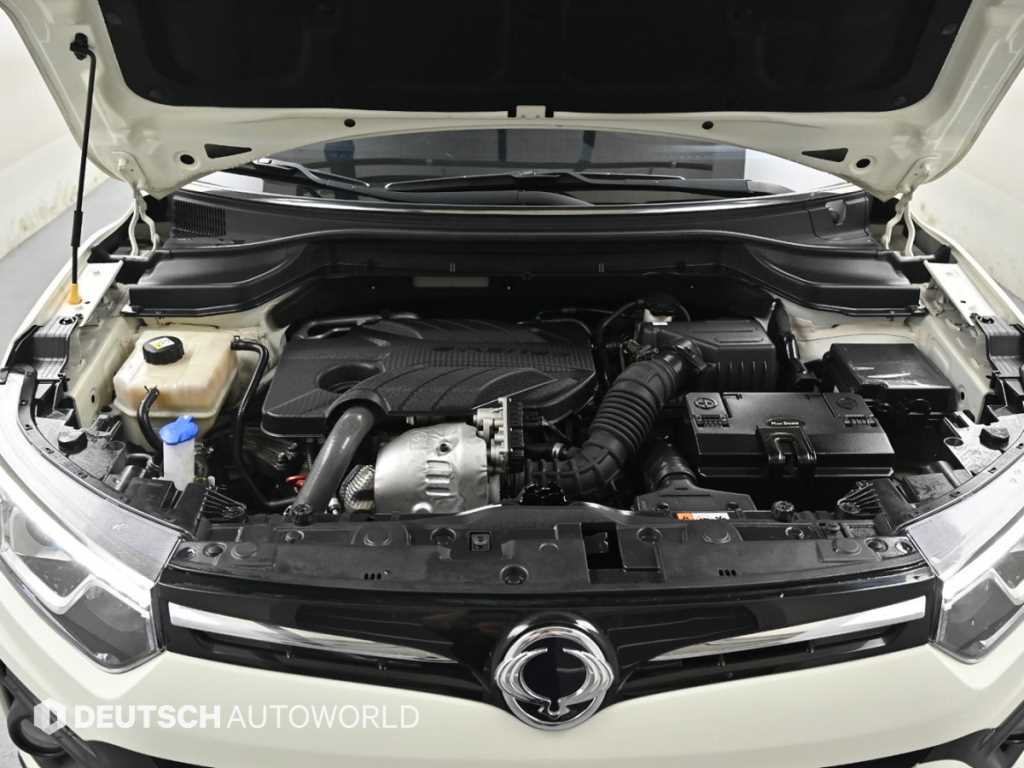 Ssangyong Tivoli - Vista 6