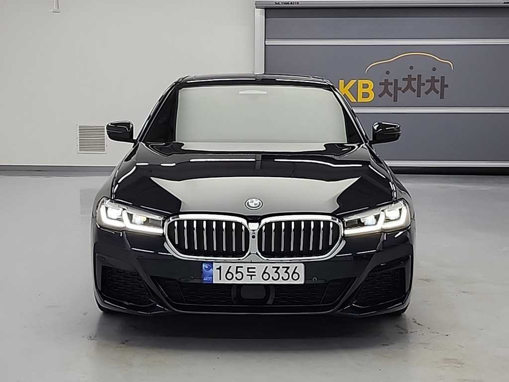 BMW 5 Series 2023 Negro - Importación desde Corea - HF Imports Iquique - Foto 1