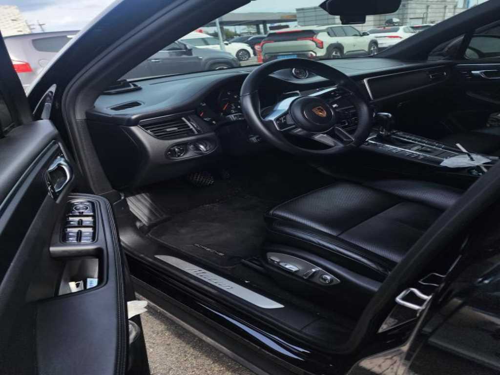 Porsche Macan - Vista 6