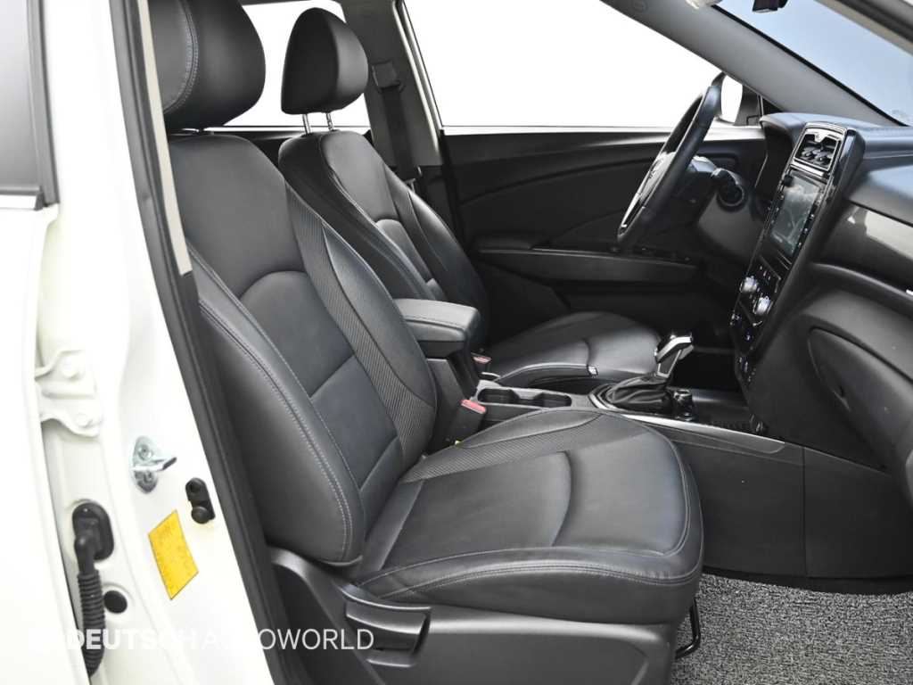 Ssangyong Tivoli - Vista 10