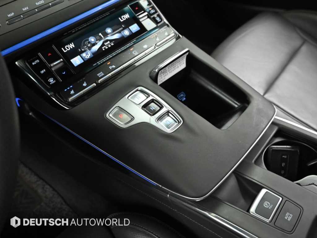 HYUNDAI Grandeur - Vista 9